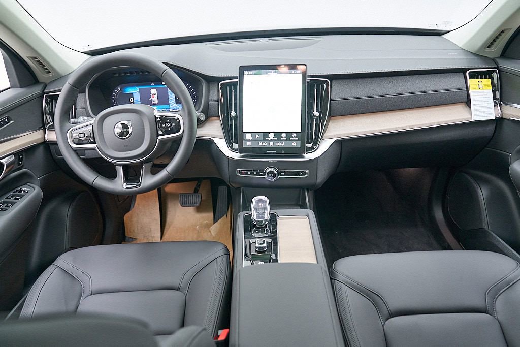 New 2026 Volvo XC90 B6 Plus w/ Protection Package AWD/4WD image 27