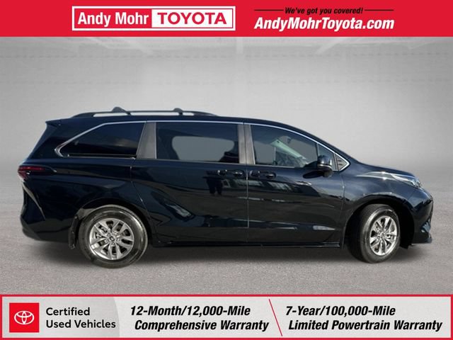 Certified 2026 Toyota Sienna LE FWD image 9