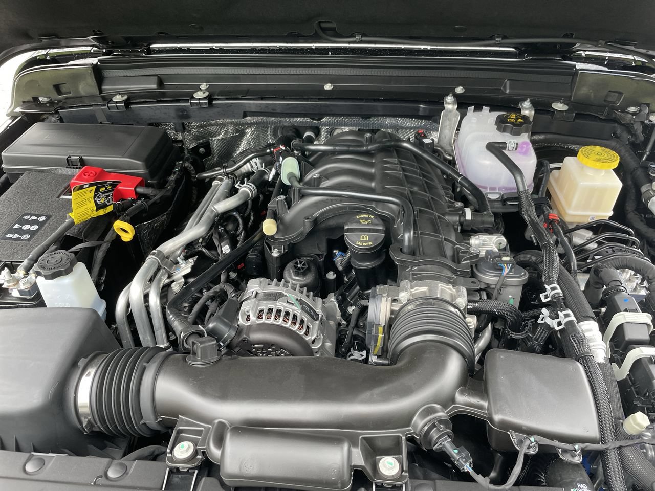New 2026 Jeep Gladiator Sport AWD/4WD image 22