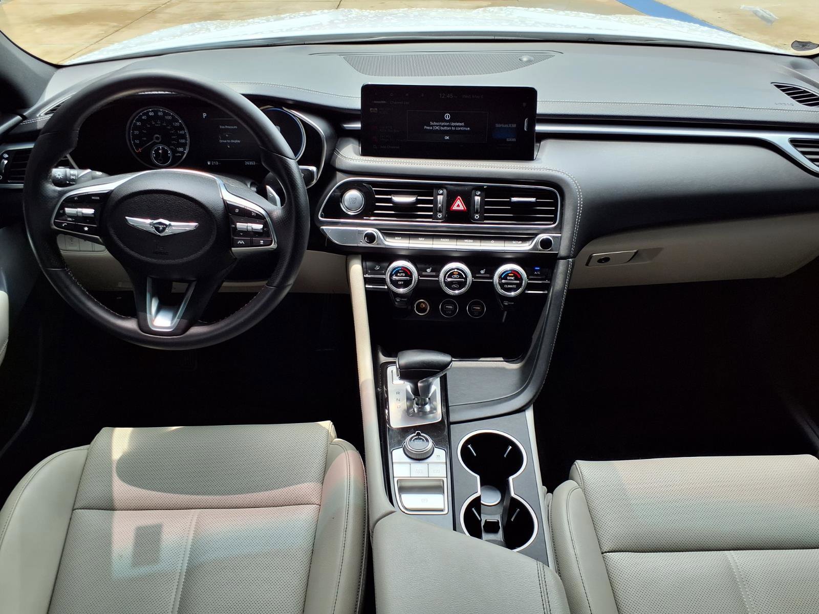 Used 2023 Genesis G70 2.0T RWD image 4