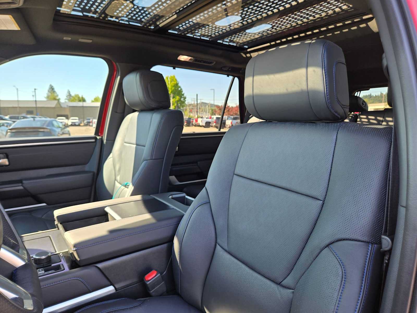 Certified 2025 Toyota Sequoia Platinum AWD/4WD image 25