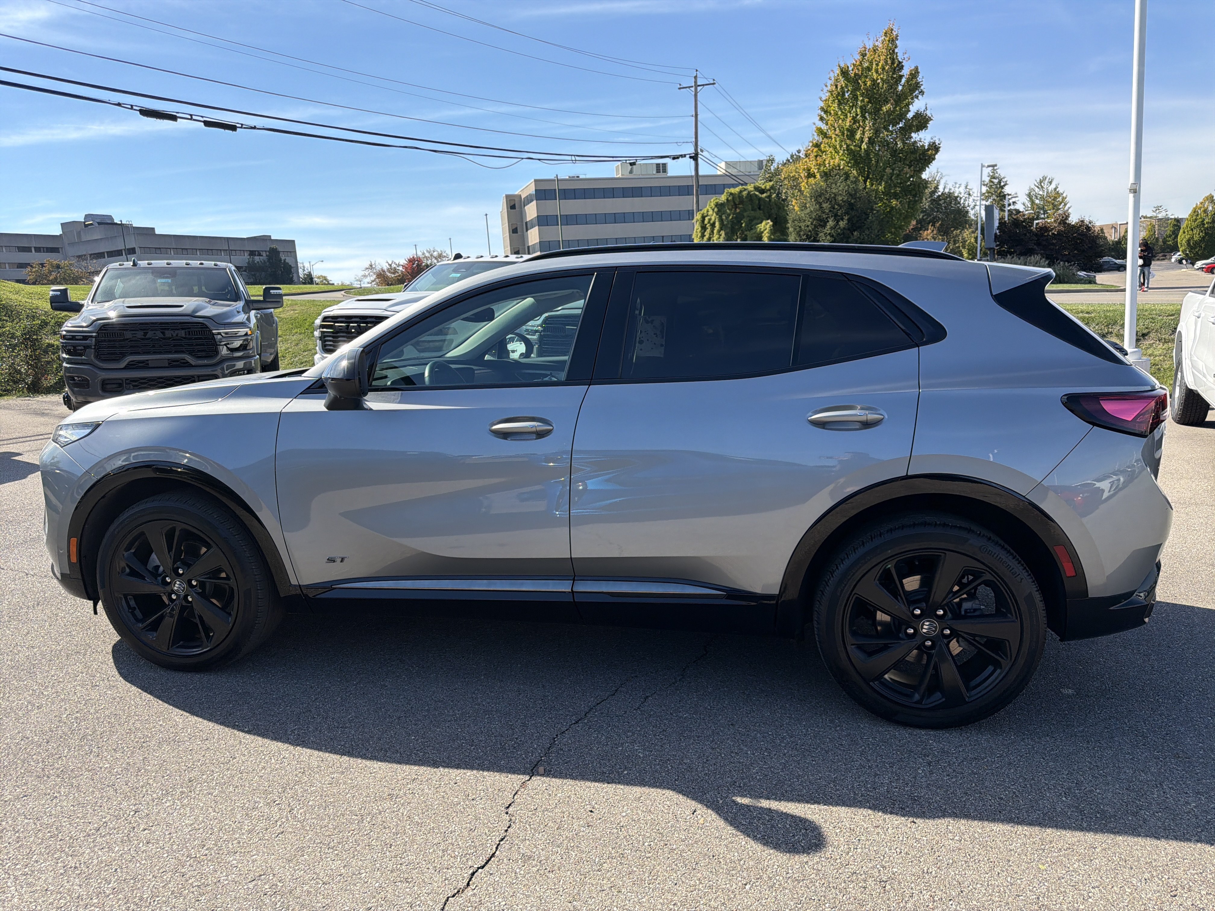 Used 2024 Buick Envision Sport Touring AWD/4WD image 7