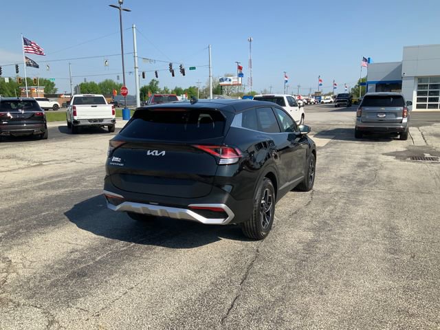 Used 2024 Kia Sportage LX FWD image 6