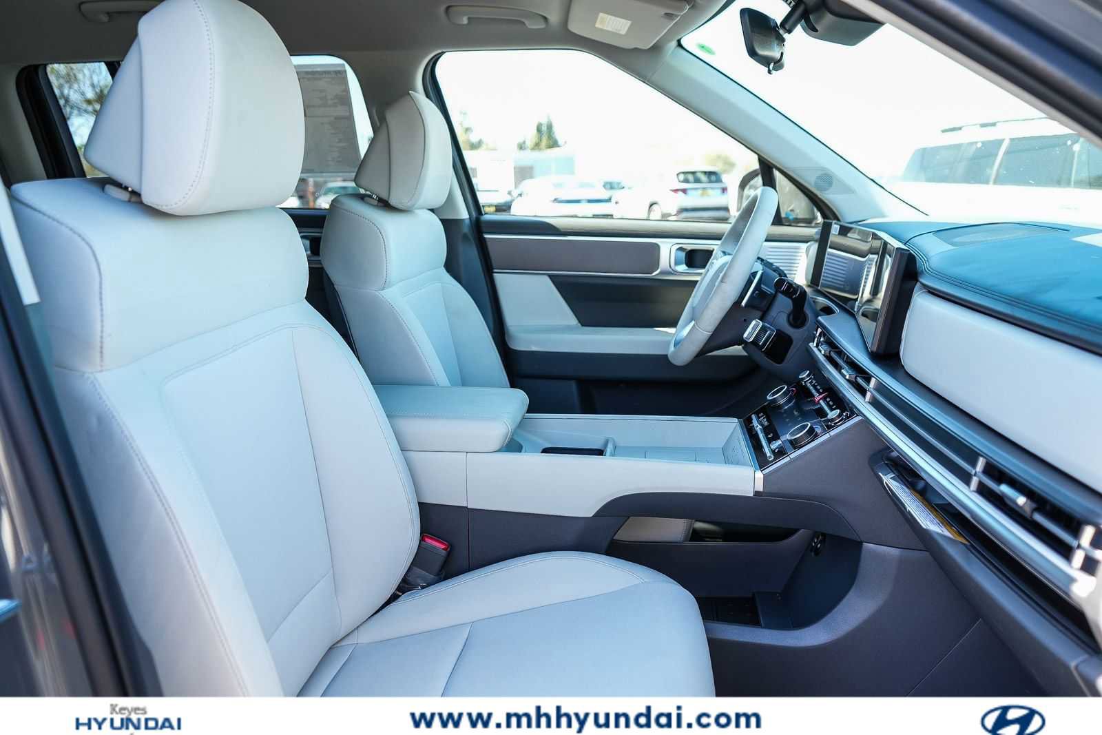 New 2026 Hyundai Santa Fe SE FWD image 17