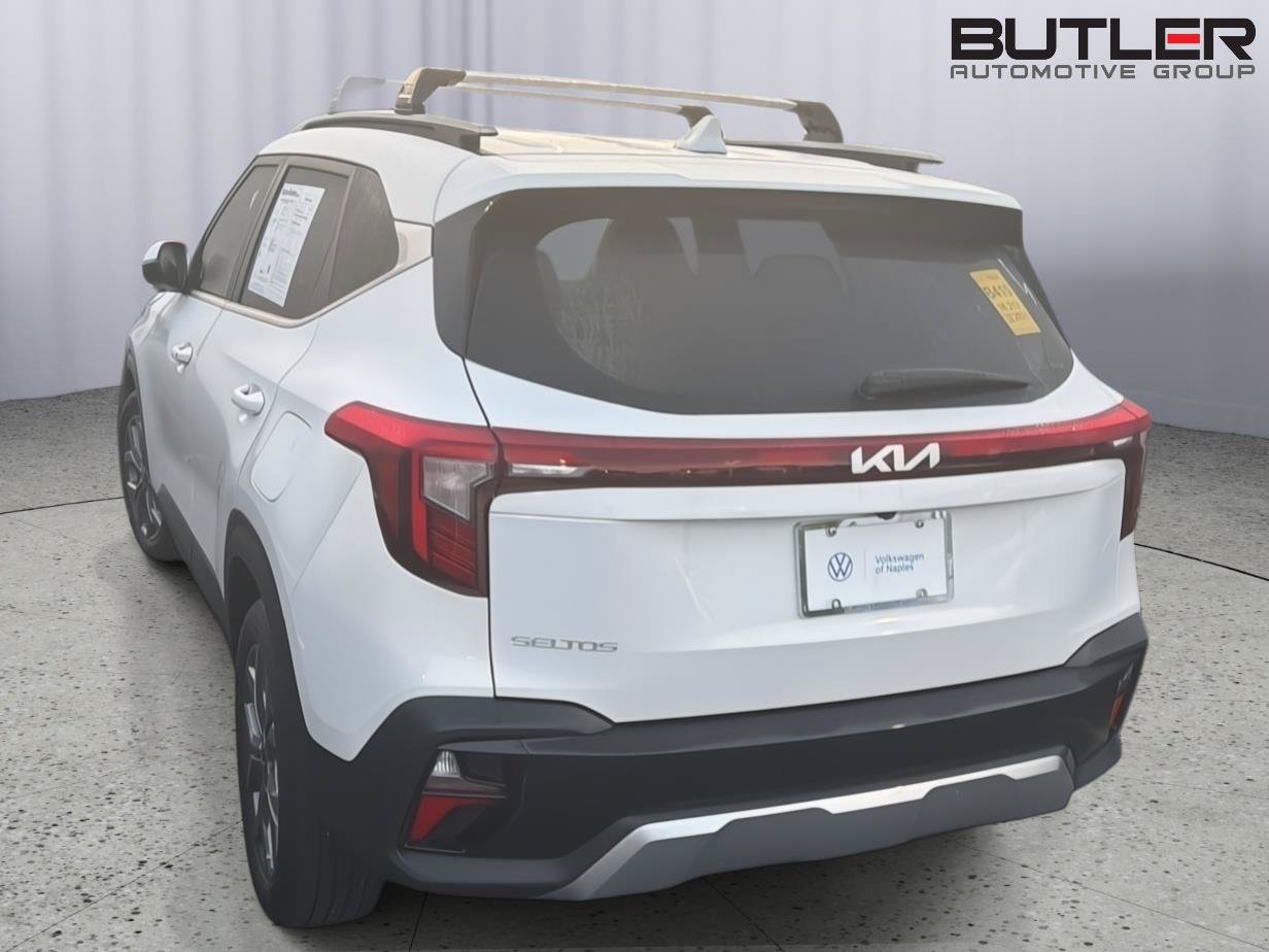 Used 2024 Kia Seltos S FWD image 4