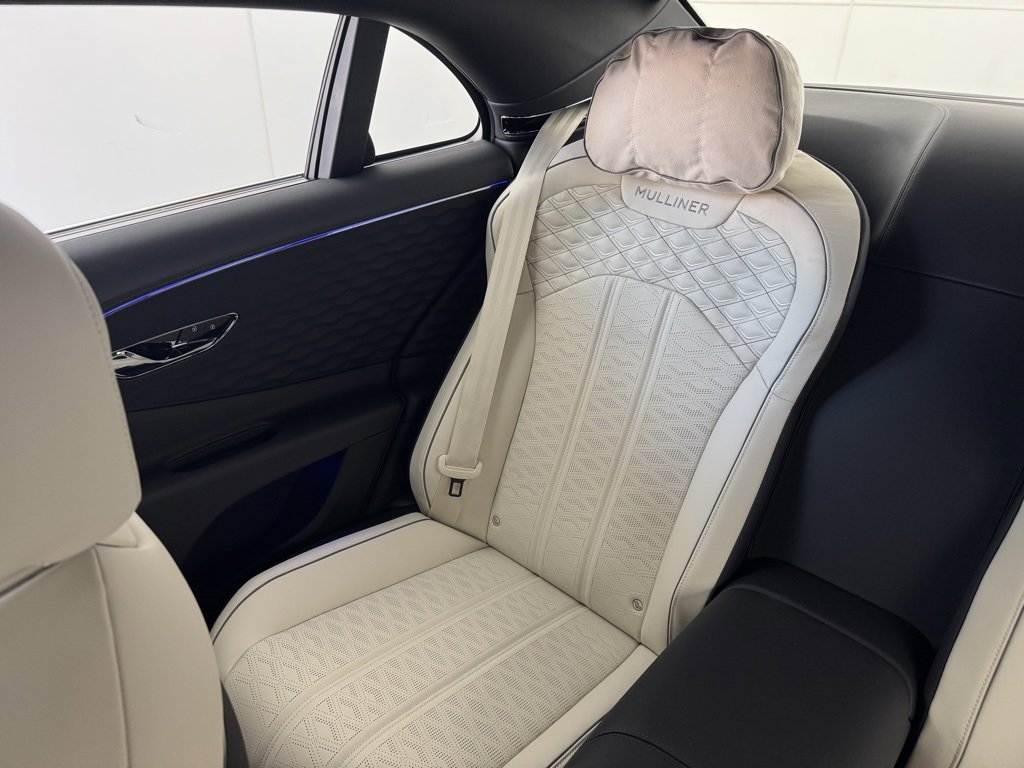 New 2026 Bentley Flying Spur Plug-In Hybrid image 14