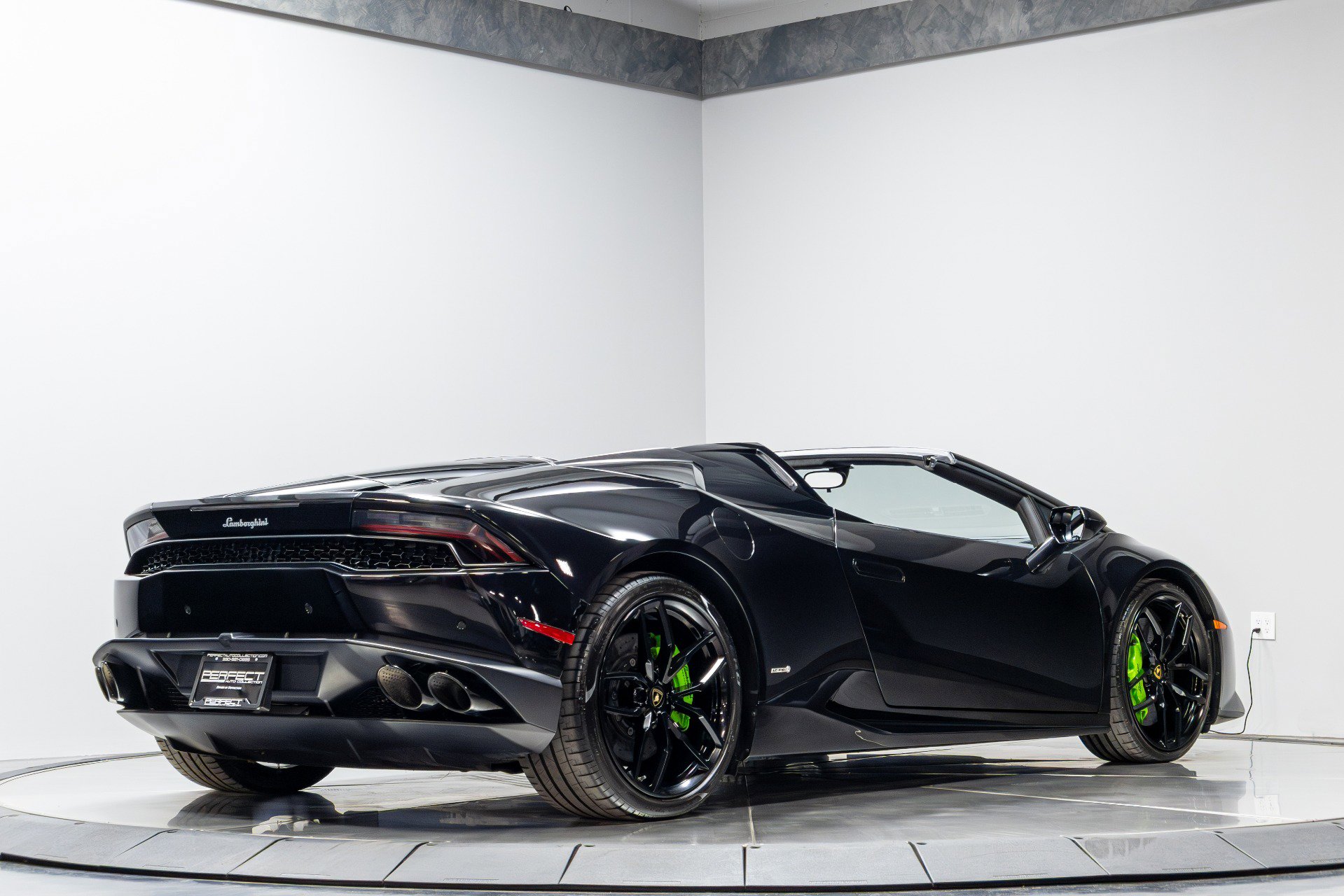 Used 2017 Lamborghini Huracan LP 610-4 image 17