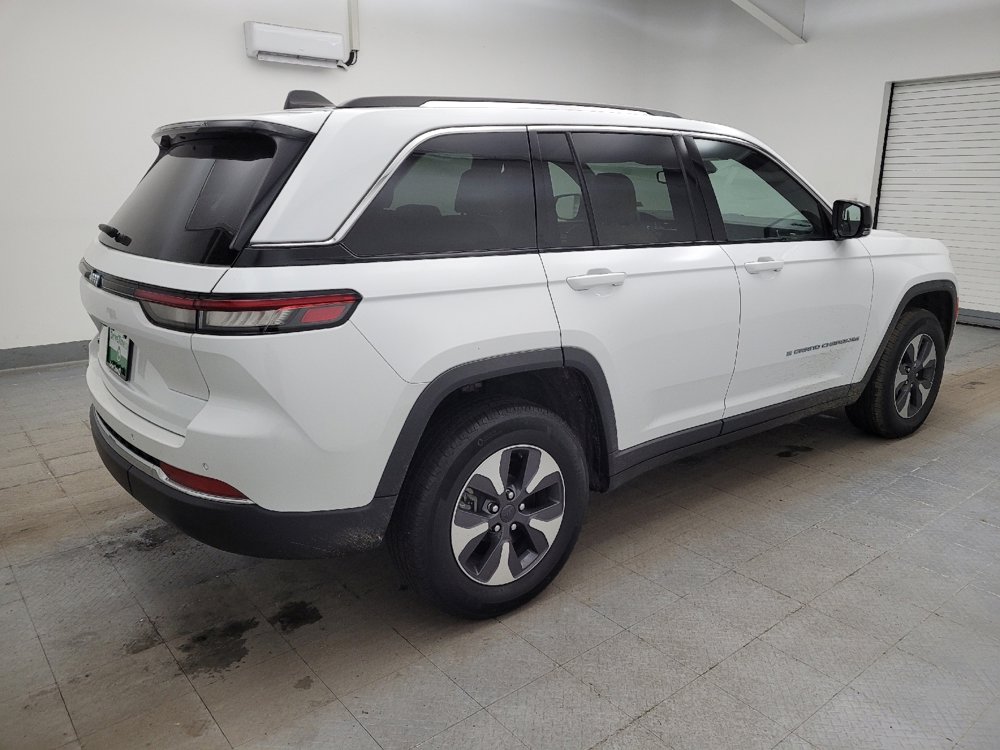 Used 2022 Jeep Grand Cherokee Limited 4xe image 10