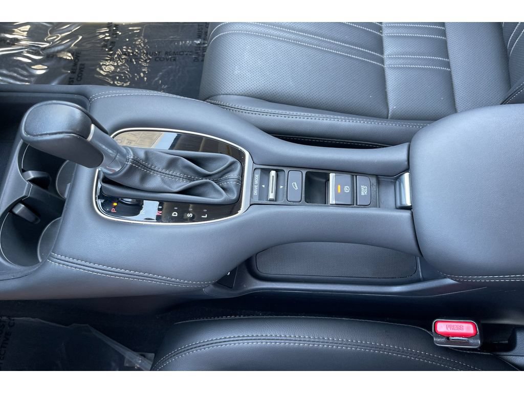 Certified 2025 Honda HR-V EX-L image 31
