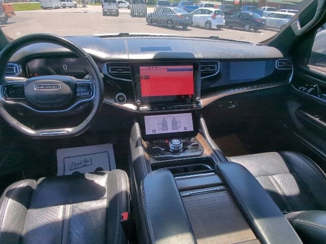 Used 2023 Jeep Grand Wagoneer Series II w/ Premium Group II AWD/4WD image 18