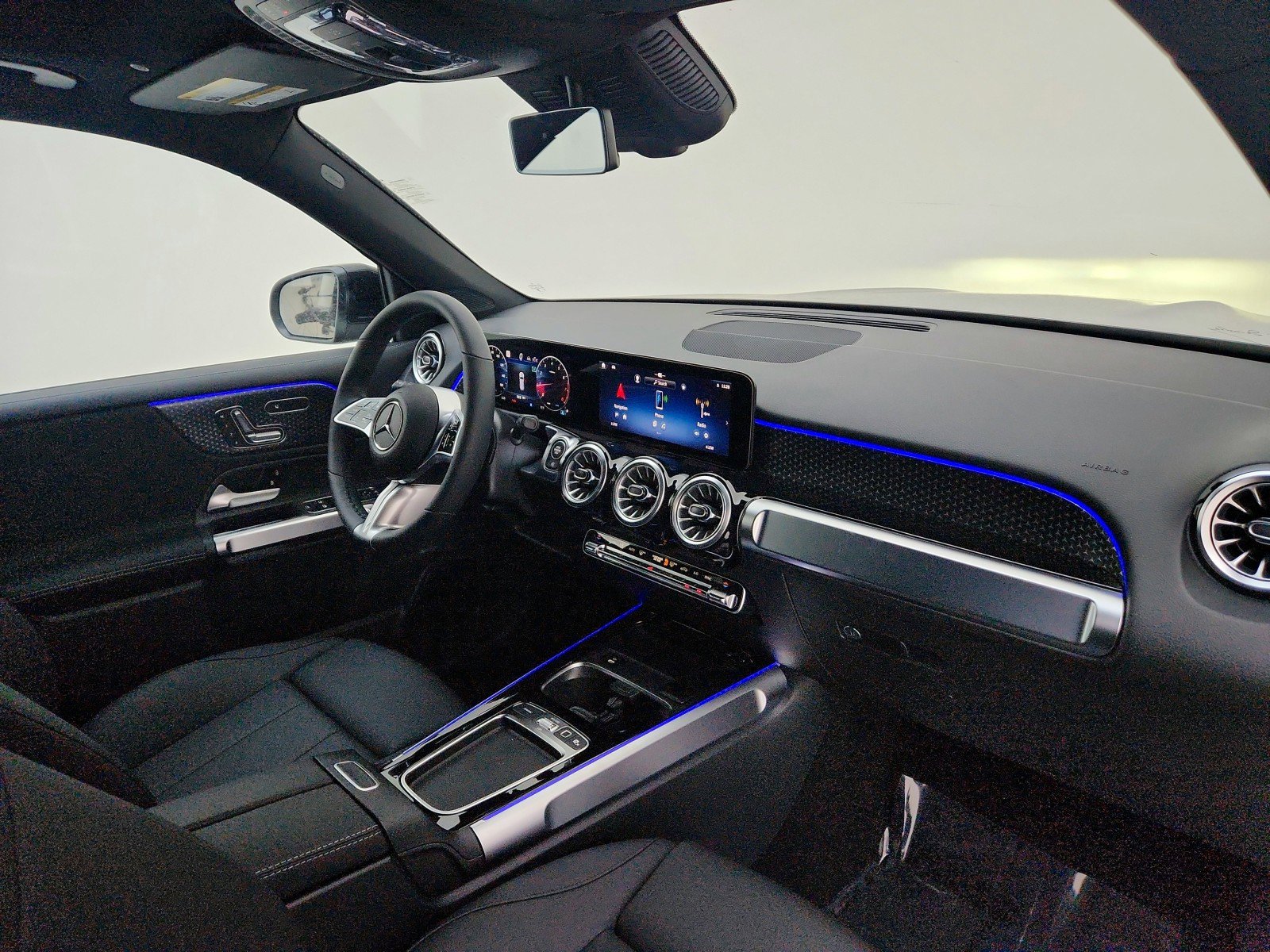 New 2025 Mercedes-Benz GLB 250 image 15