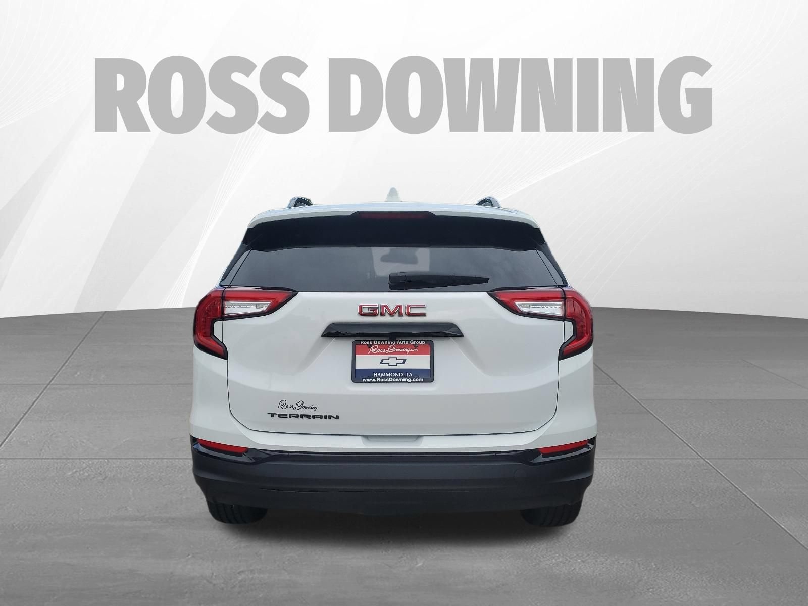 Certified 2024 GMC Terrain SLE w/ Elevation Edition FWD image 6