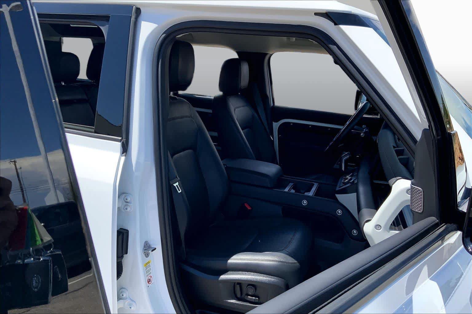 Used 2024 Land Rover Defender 110 S AWD/4WD image 8