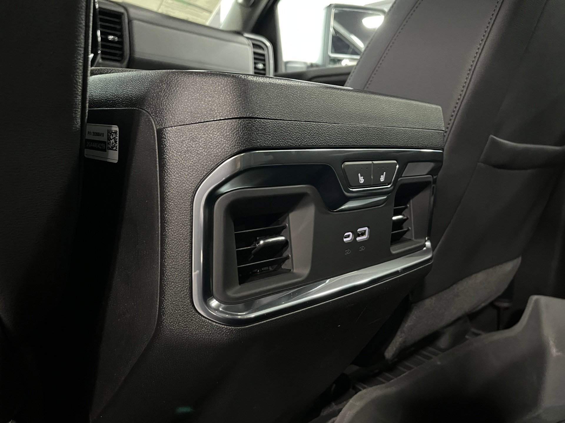 New 2025 GMC Sierra 3500 SLT w/ SLT Premium Package image 12