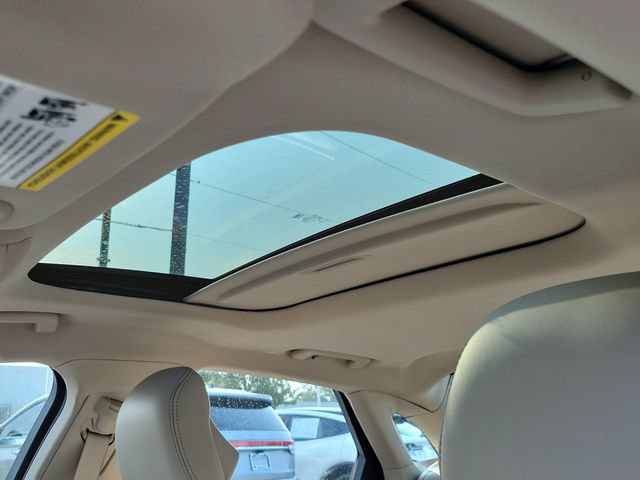 Used 2019 Lincoln MKZ Reserve AWD/4WD image 12
