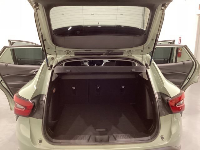 Used 2024 Chevrolet Trax ACTIV w/ Sunroof Package FWD image 14