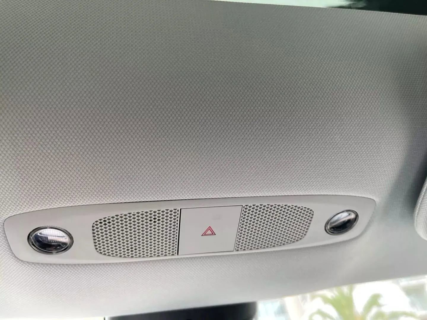 Used 2023 Tesla Model 3 Standard Range image 33