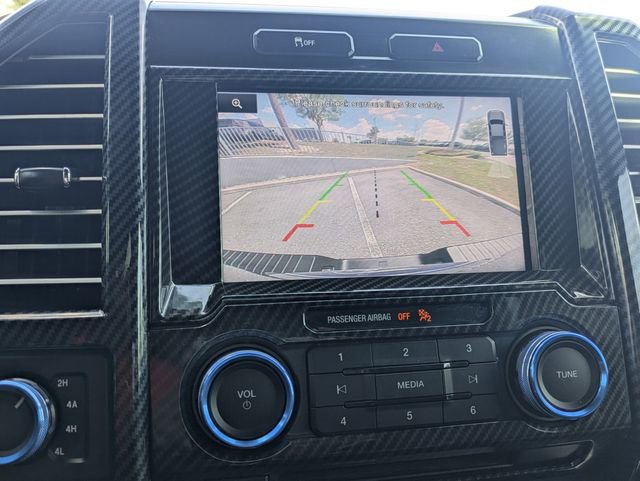 Used 2015 Ford F150 Lariat image 19
