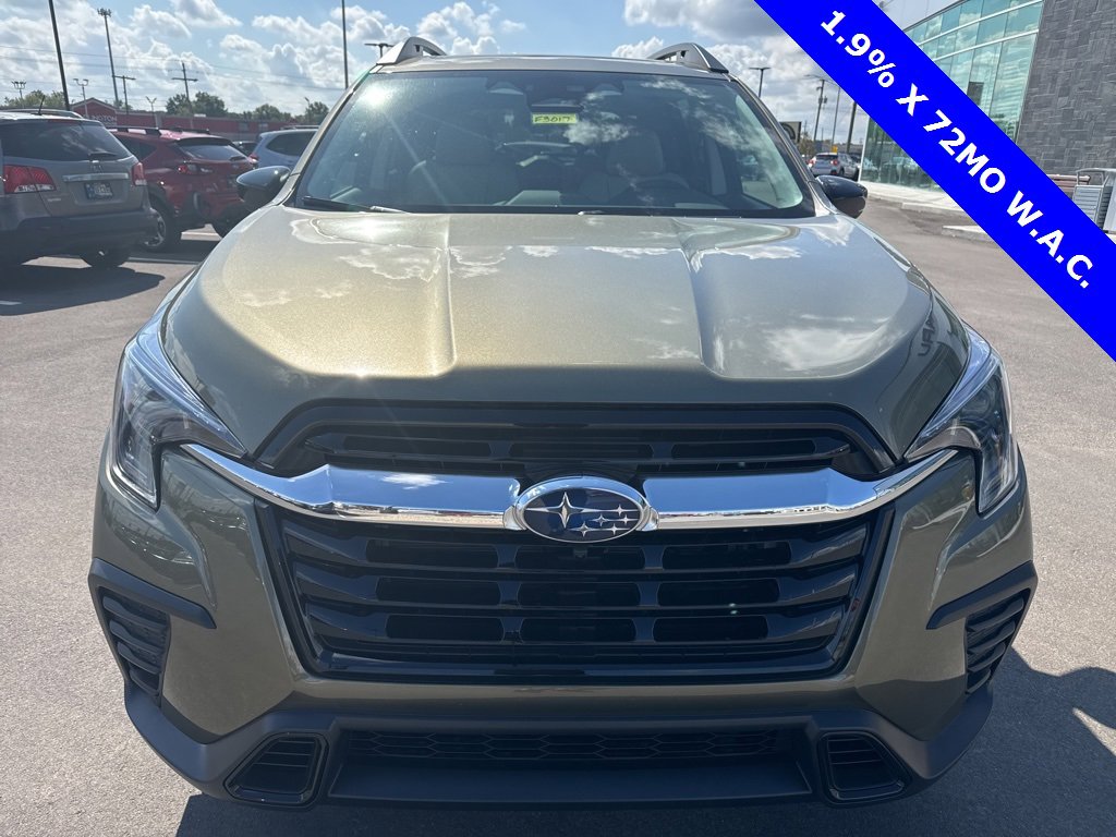 New 2025 Subaru Ascent Limited image 2