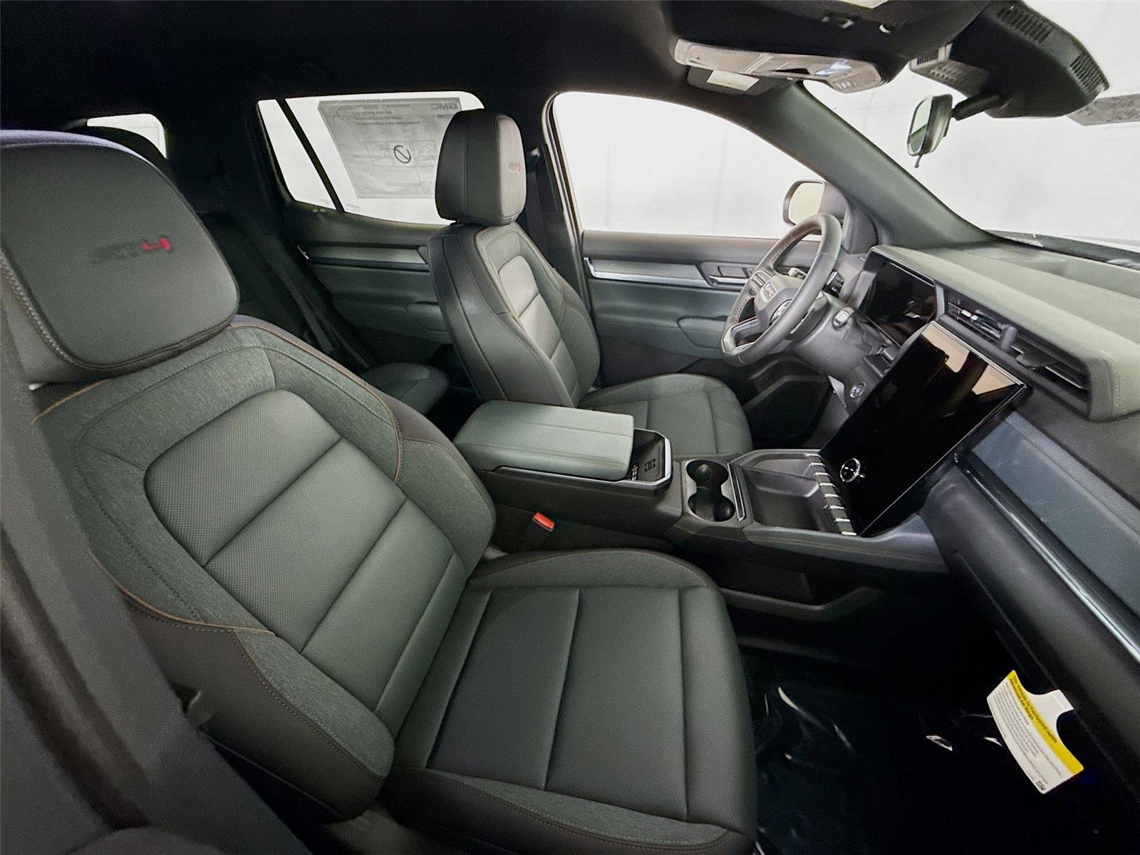 New 2026 GMC Terrain AT4 w/ Convenience Package III image 22