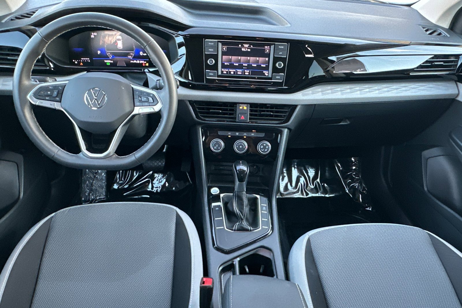 Used 2024 Volkswagen Taos S image 13