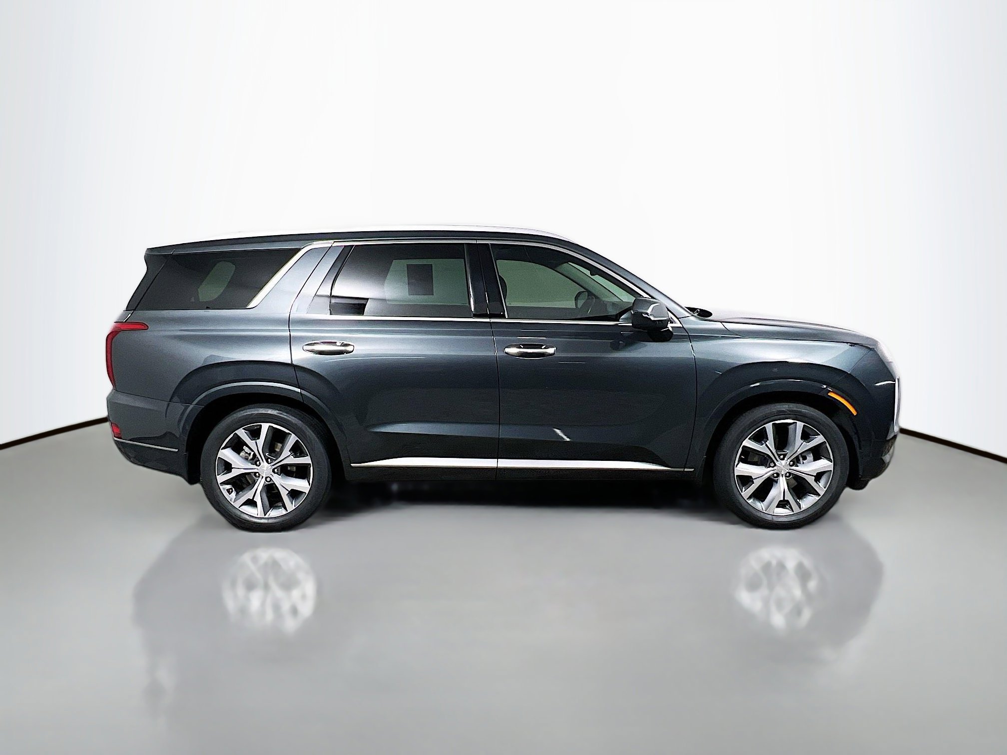 Used 2022 Hyundai Palisade Limited image 3