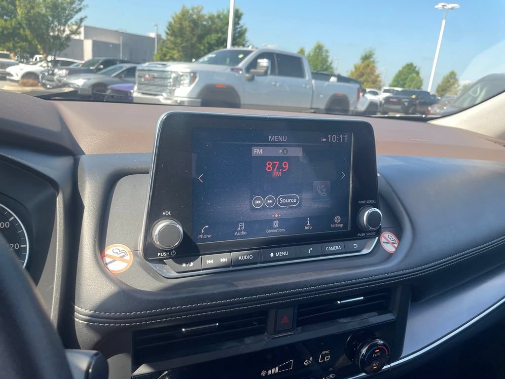 Used 2023 Nissan Rogue SV AWD/4WD image 15