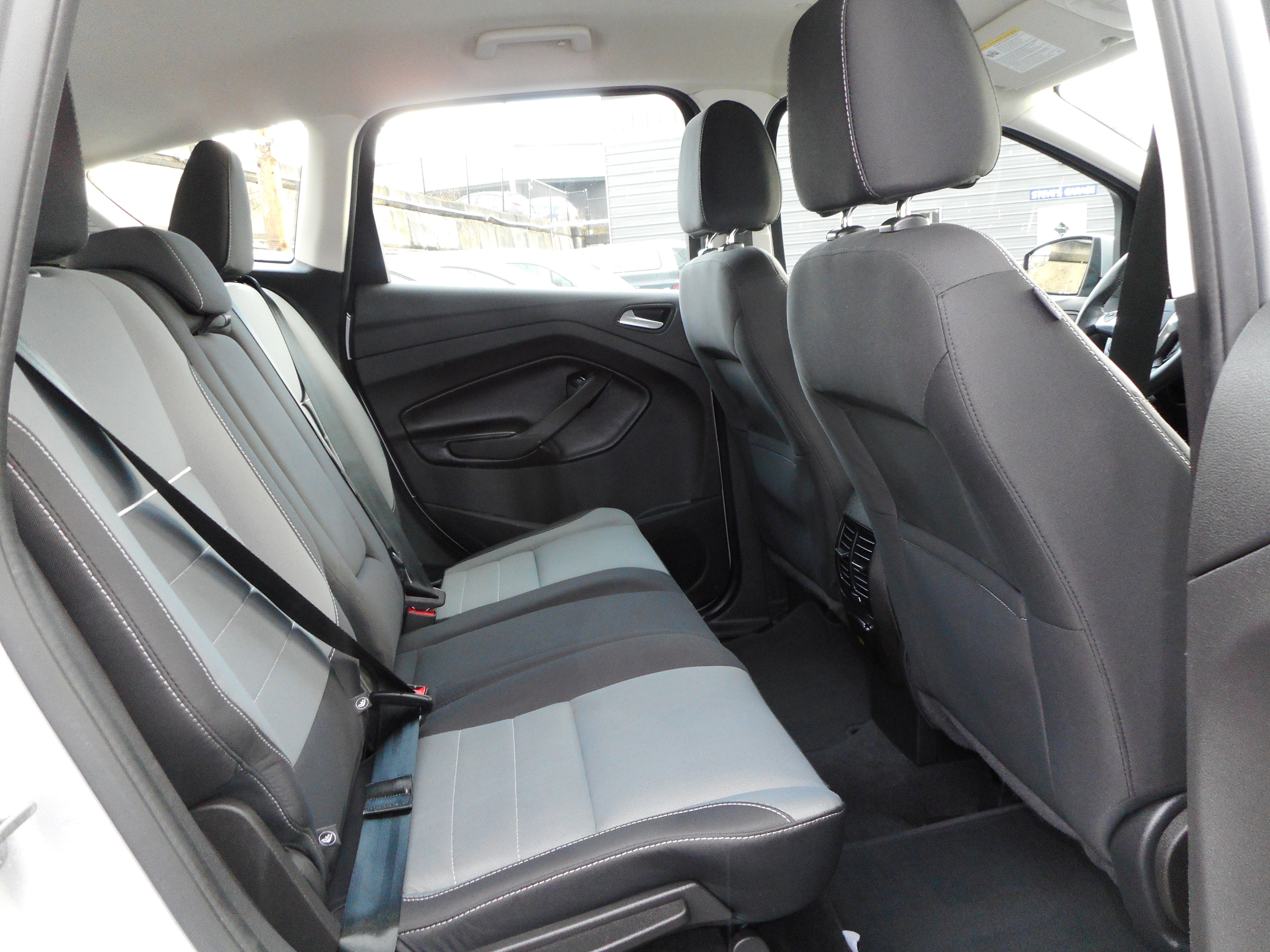 Used 2015 Ford C-MAX SE image 24