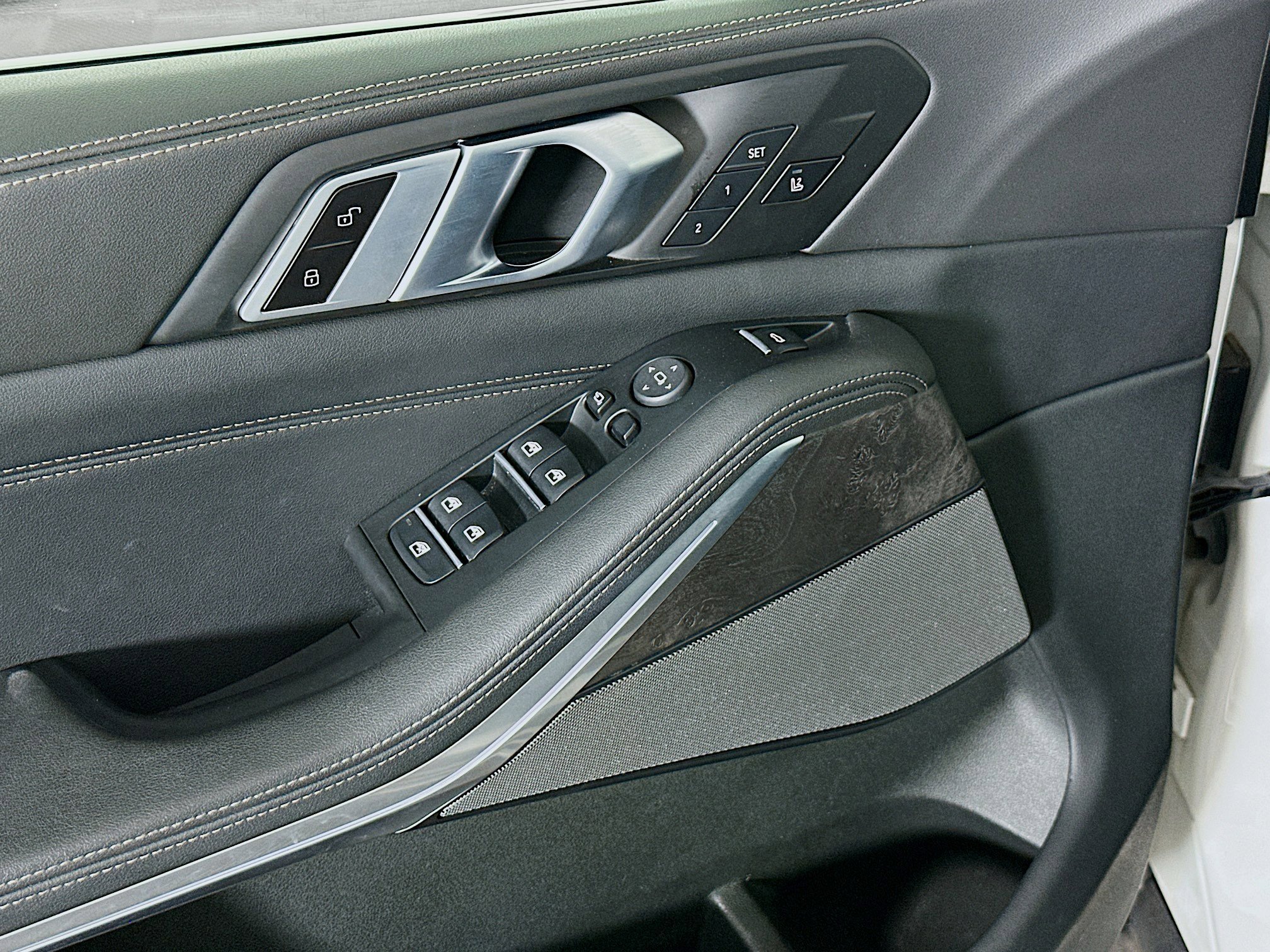 Used 2024 BMW X5 sDrive40i image 15