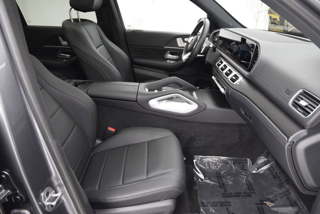 Certified 2023 Mercedes-Benz GLS 450 4MATIC image 16