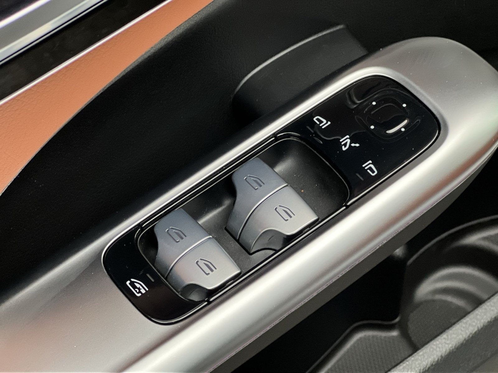 Certified 2026 Mercedes-Benz C 300 4MATIC Sedan image 20