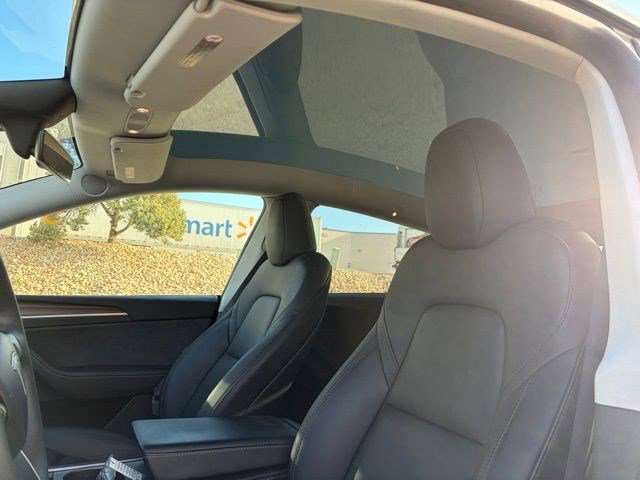 Used 2024 Tesla Model Y Long Range image 18
