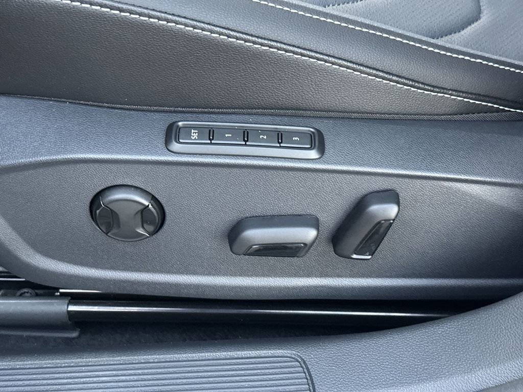 New 2026 Volkswagen Jetta SEL image 12