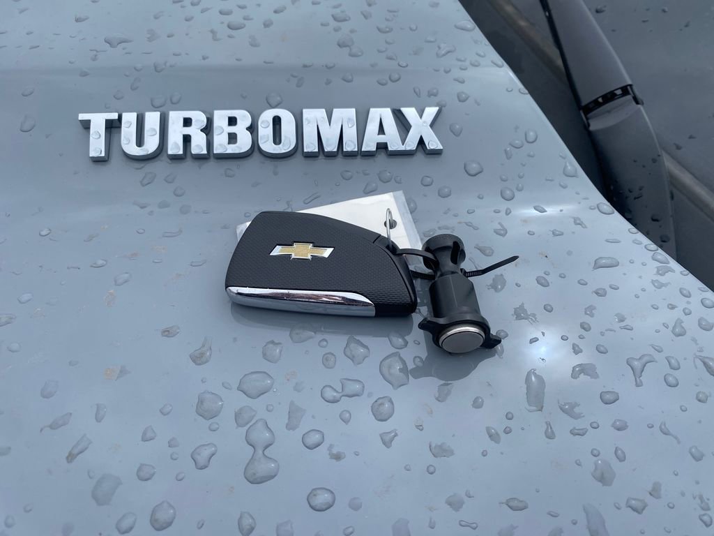 Used 2024 Chevrolet Silverado 1500 LT AWD/4WD image 29