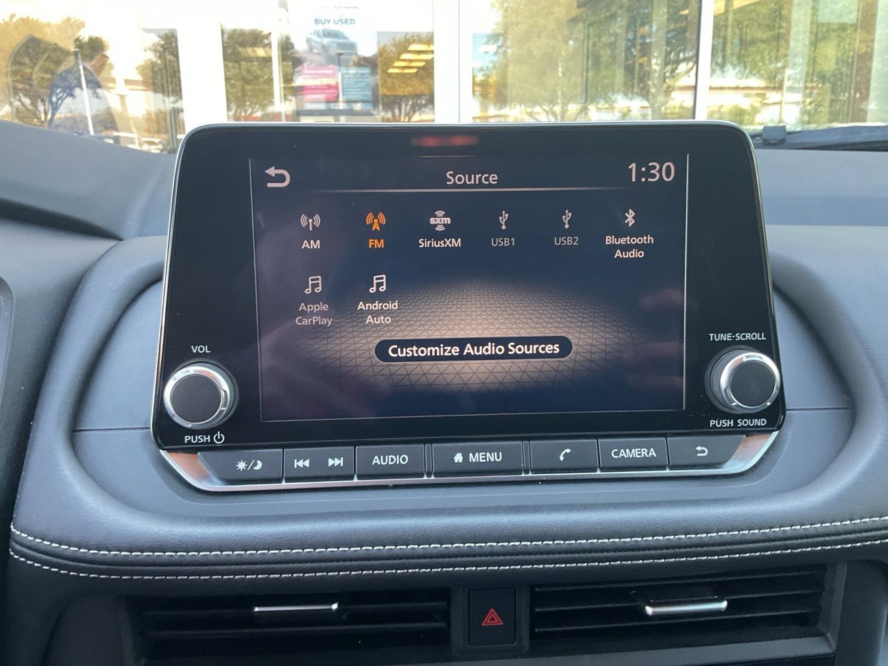 Used 2025 Nissan Rogue SV FWD image 29