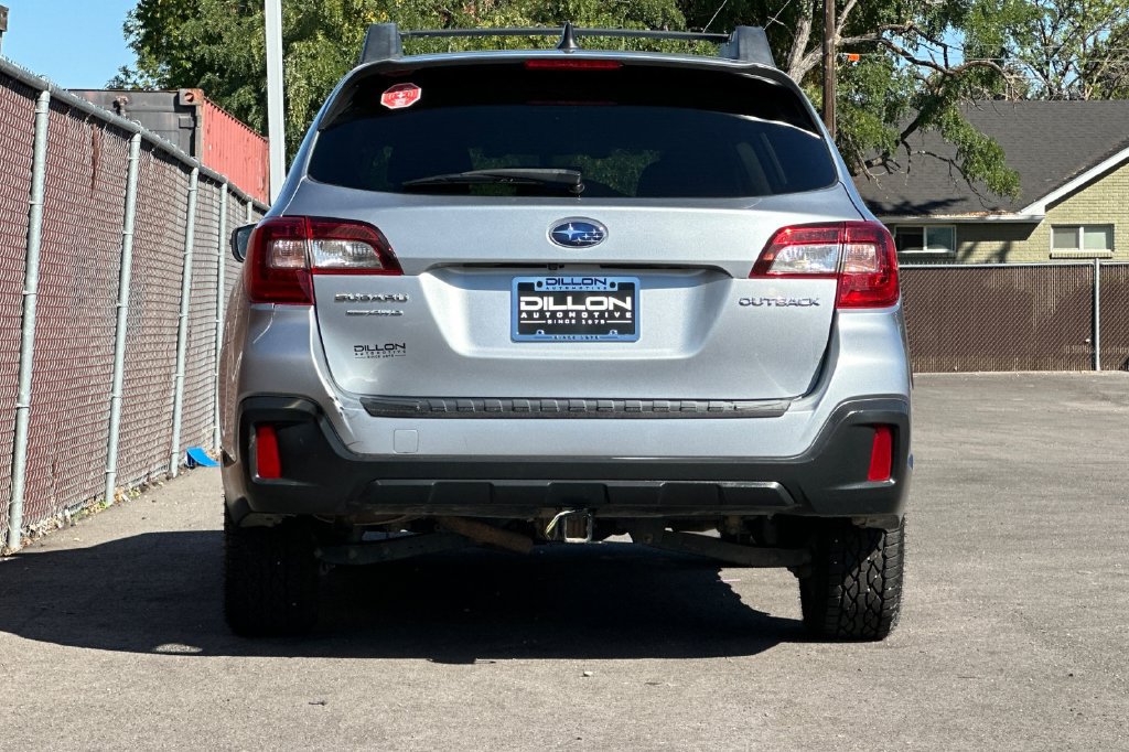 Used 2018 Subaru Outback 2.5i Premium AWD/4WD image 7