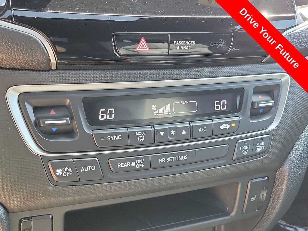 Used 2023 Honda Passport TrailSport image 13