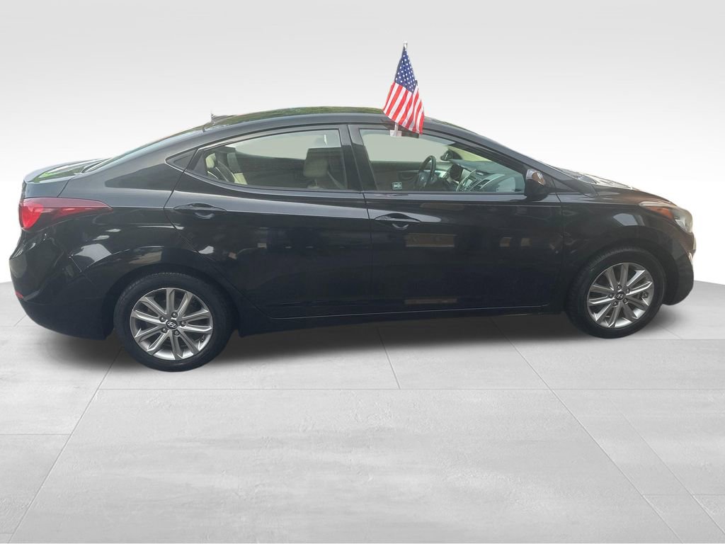 Used 2014 Hyundai Elantra SE w/ Option Group 02 FWD image 26