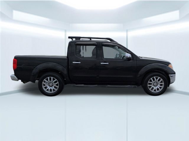 Used 2011 Nissan Frontier SL w/ Moonroof Pkg image 18