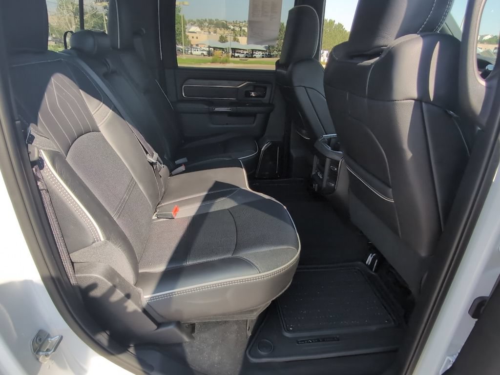 Used 2025 RAM 3500 Limited AWD/4WD image 30