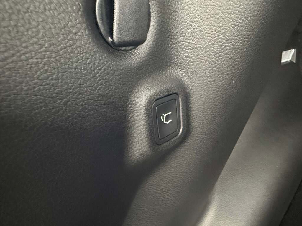 New 2026 Jeep Compass Limited image 34