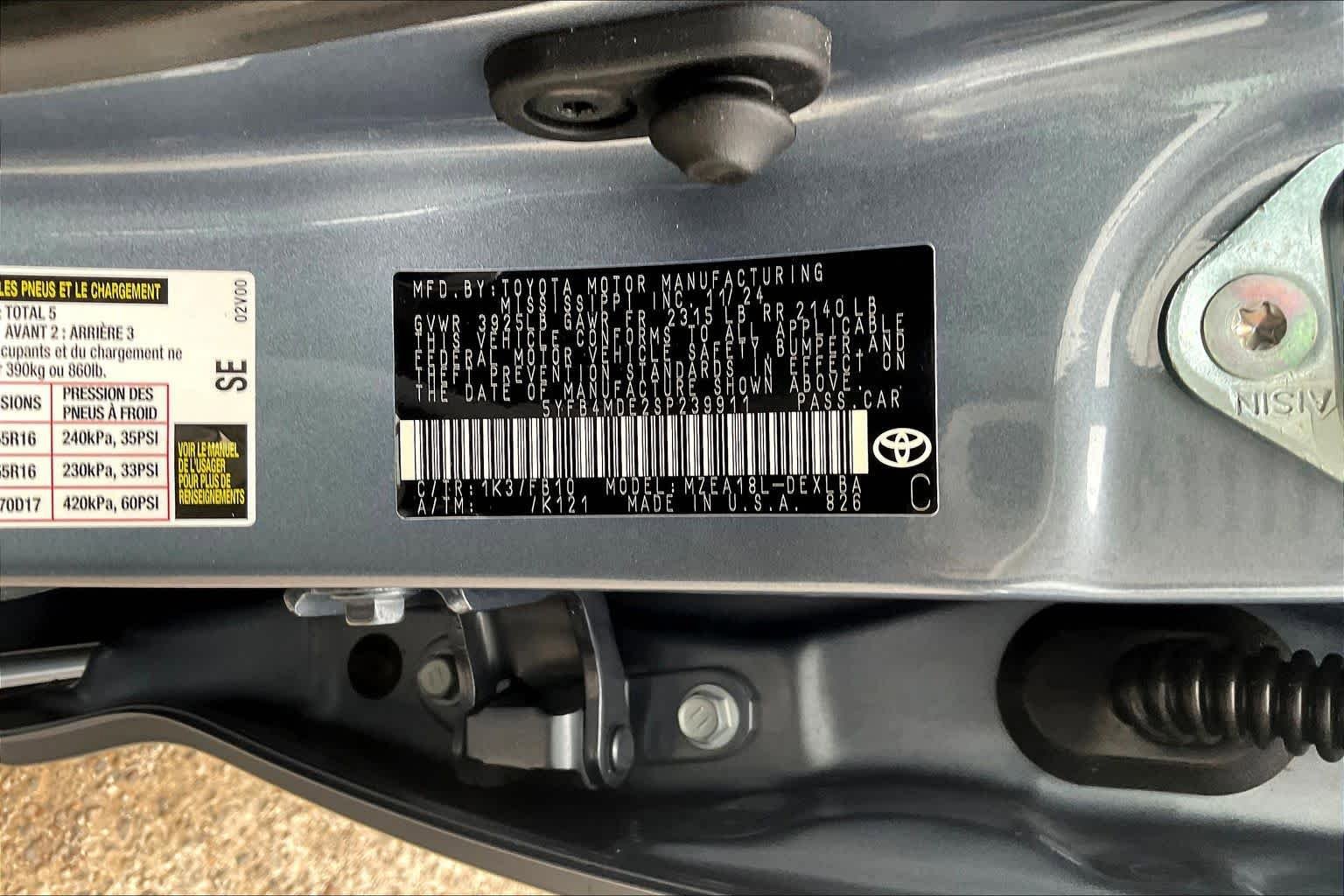 Used 2025 Toyota Corolla LE FWD image 34