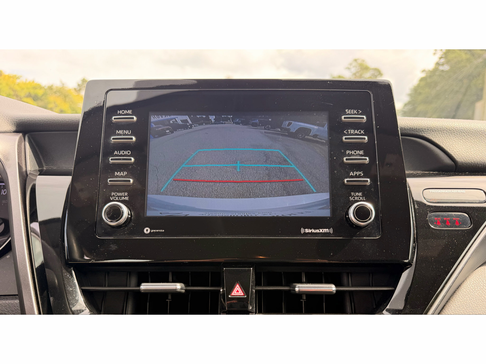 Used 2024 Toyota Camry SE FWD image 10