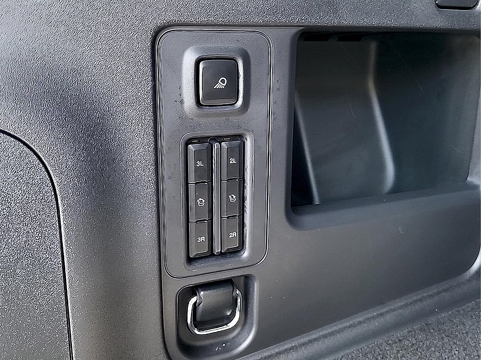 Used 2025 Ford Expedition Tremor AWD/4WD image 35