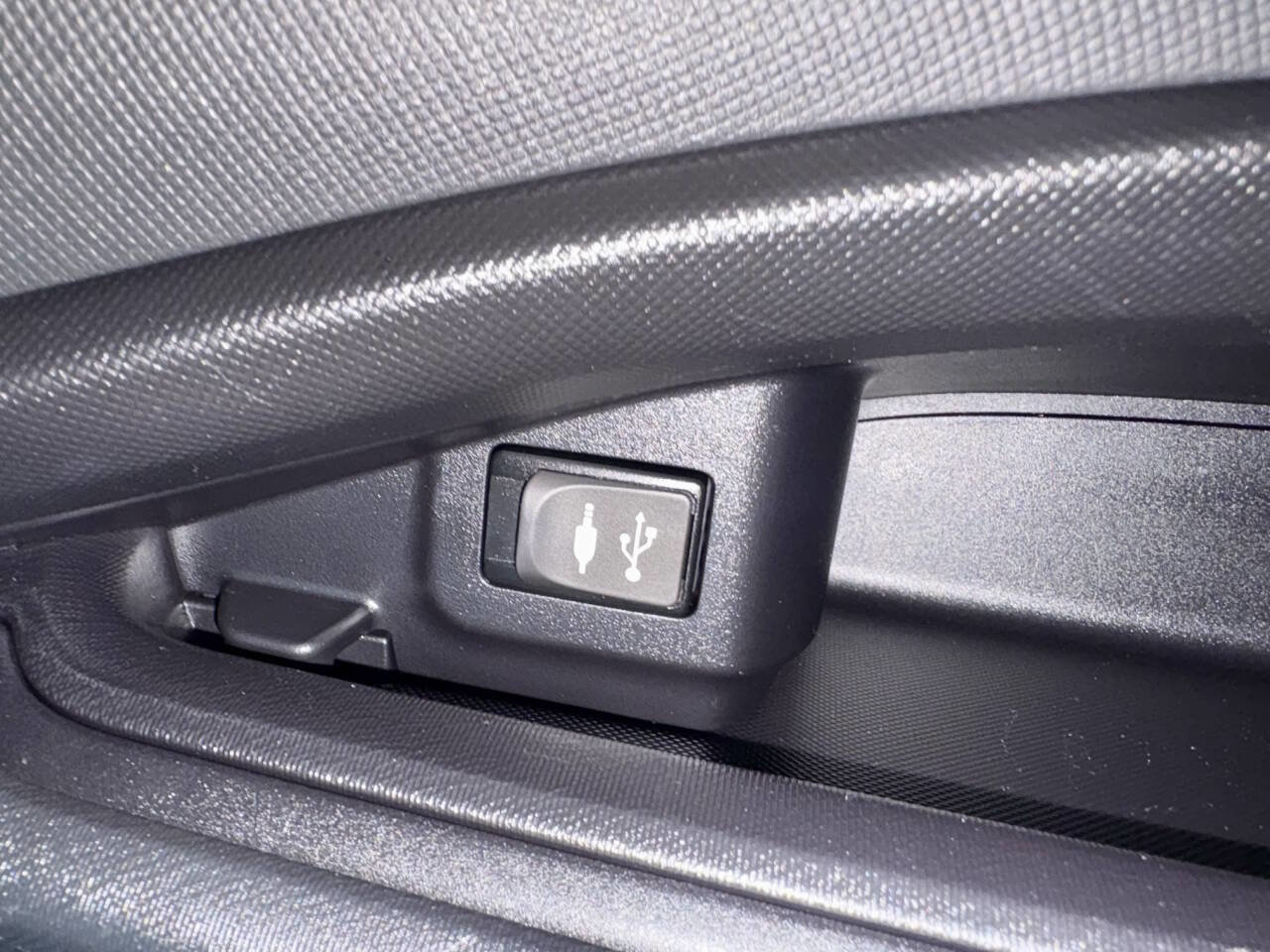 Used 2015 Toyota Prius C Two image 20