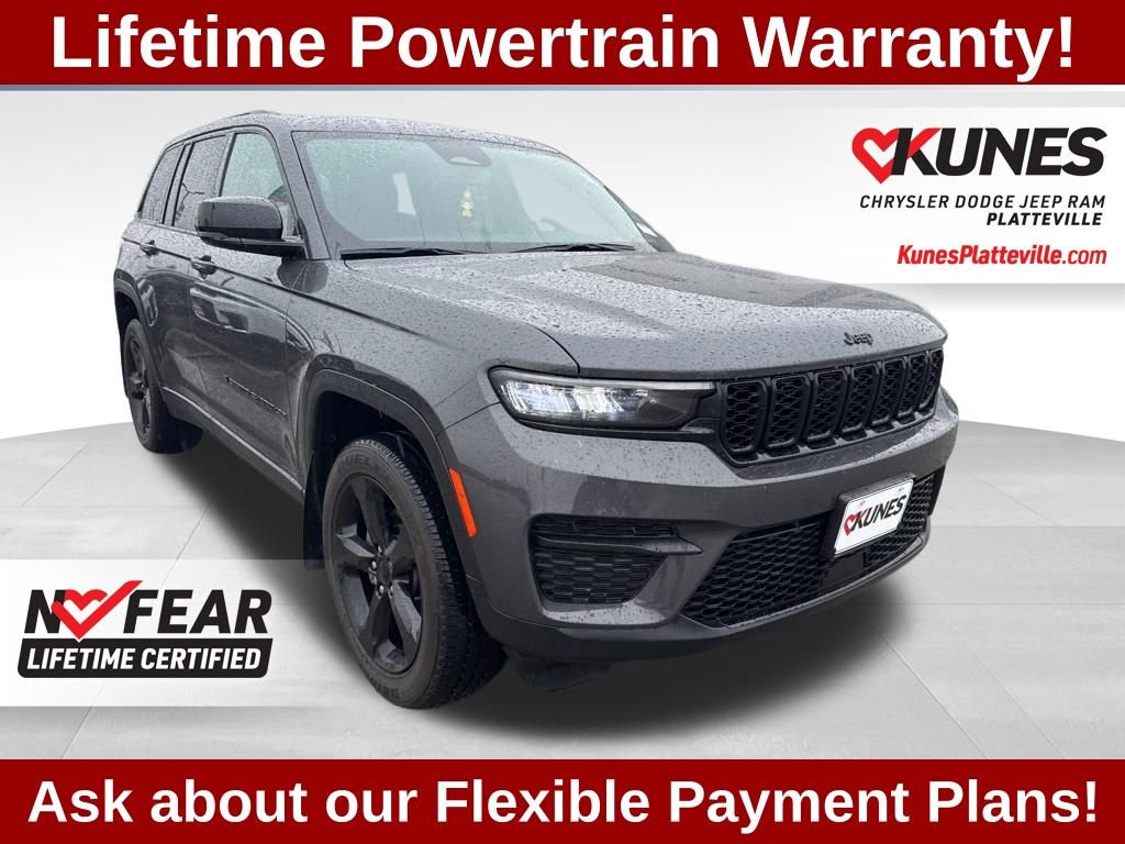 Used 2023 Jeep Grand Cherokee Altitude AWD/4WD image 1