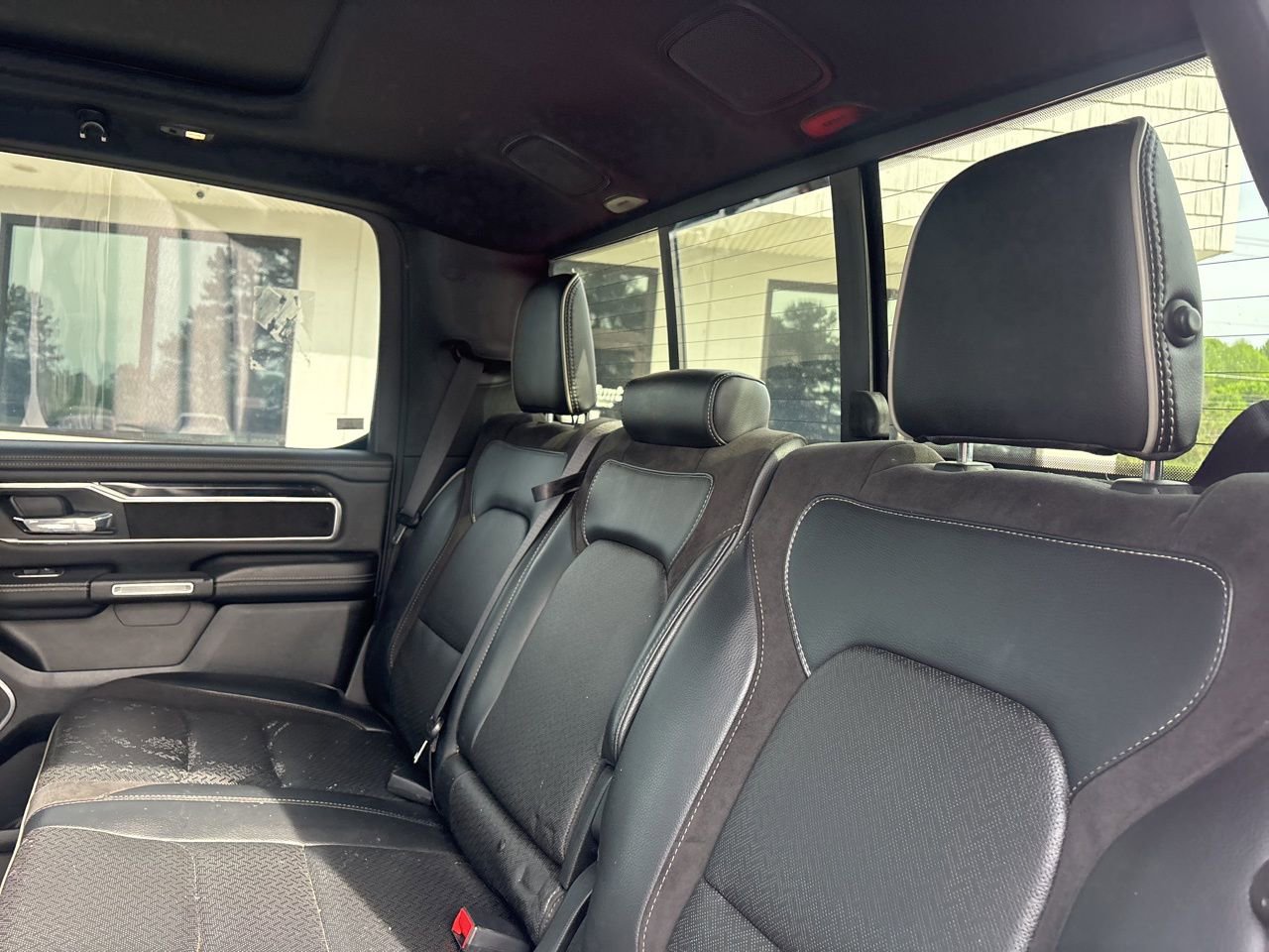 Used 2021 RAM 1500 Laramie AWD/4WD image 5