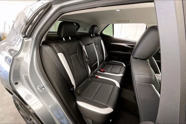 Certified 2025 Buick Envision Sport Touring AWD/4WD image 18