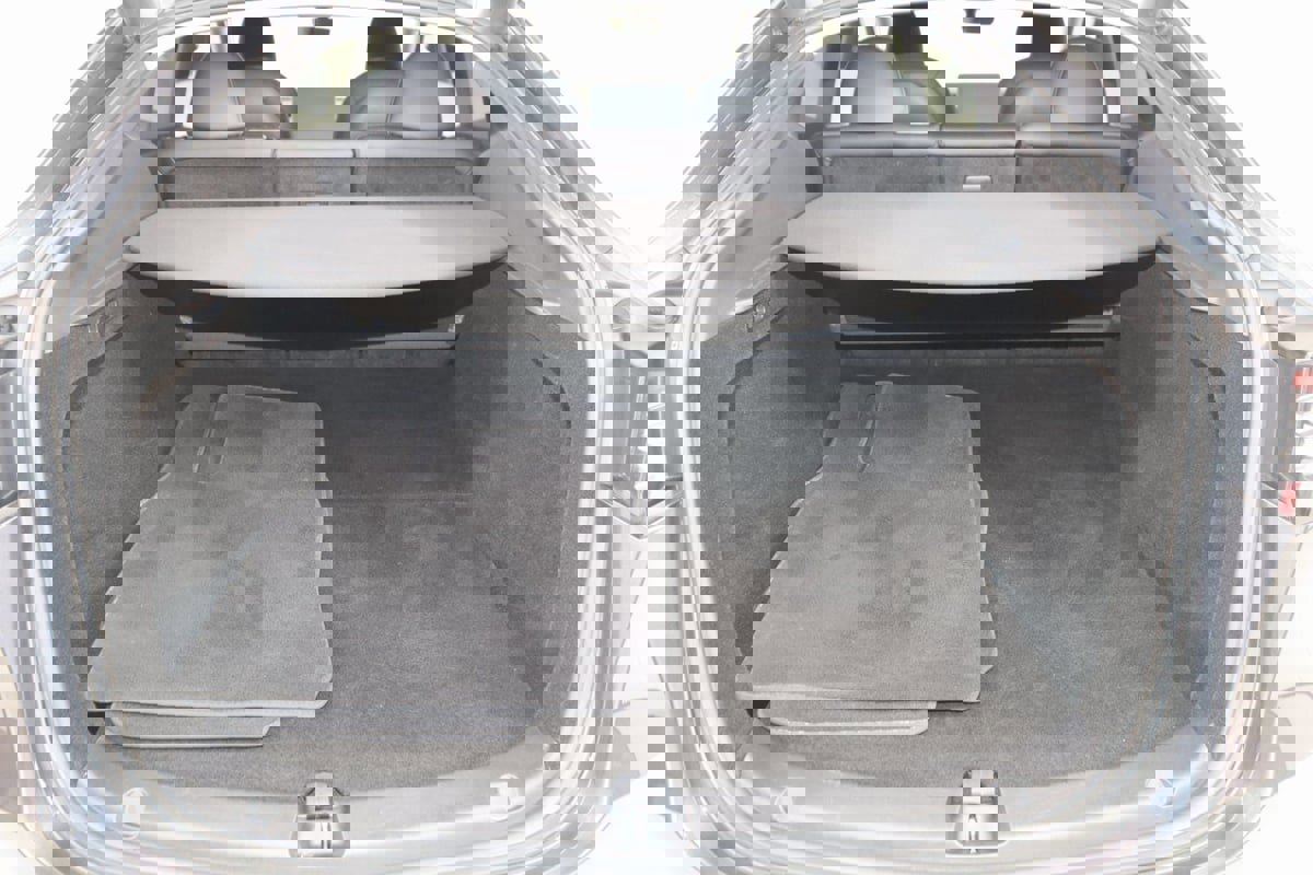 Used 2022 Tesla Model Y Long Range image 48