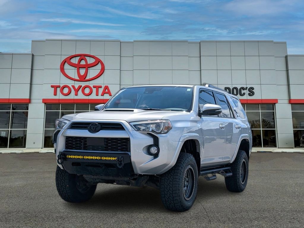 Used 2020 Toyota 4Runner TRD Off-Road Premium w/ Moonroof Package AWD/4WD image 1
